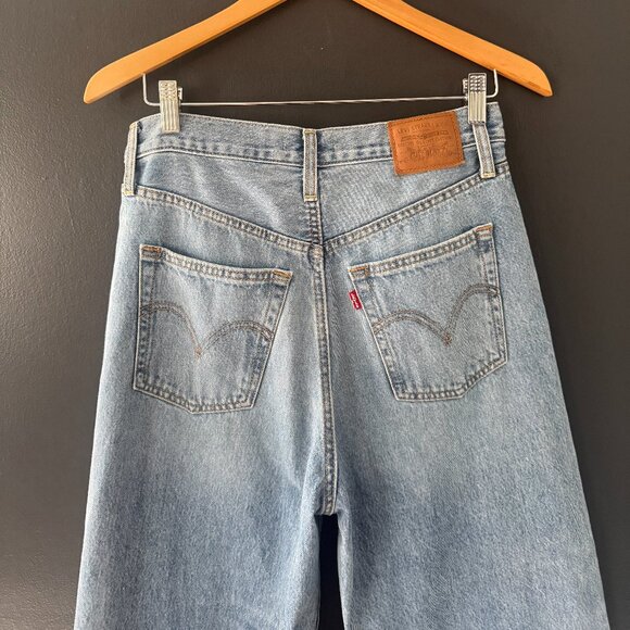 Levi's Ribcage Wide Leg Jeans - Picture 5 of 7